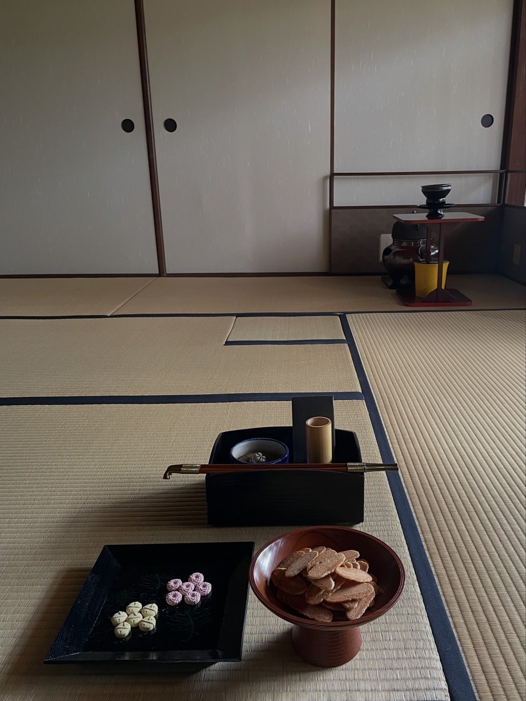 天然忌に、花寄せと供茶・且座の稽古